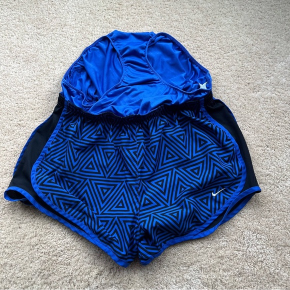 Nike Dri-Fit Women's Black & Blue Tempo Running Shorts w/ Lining - Size M - VGUC - Picture 6 of 9